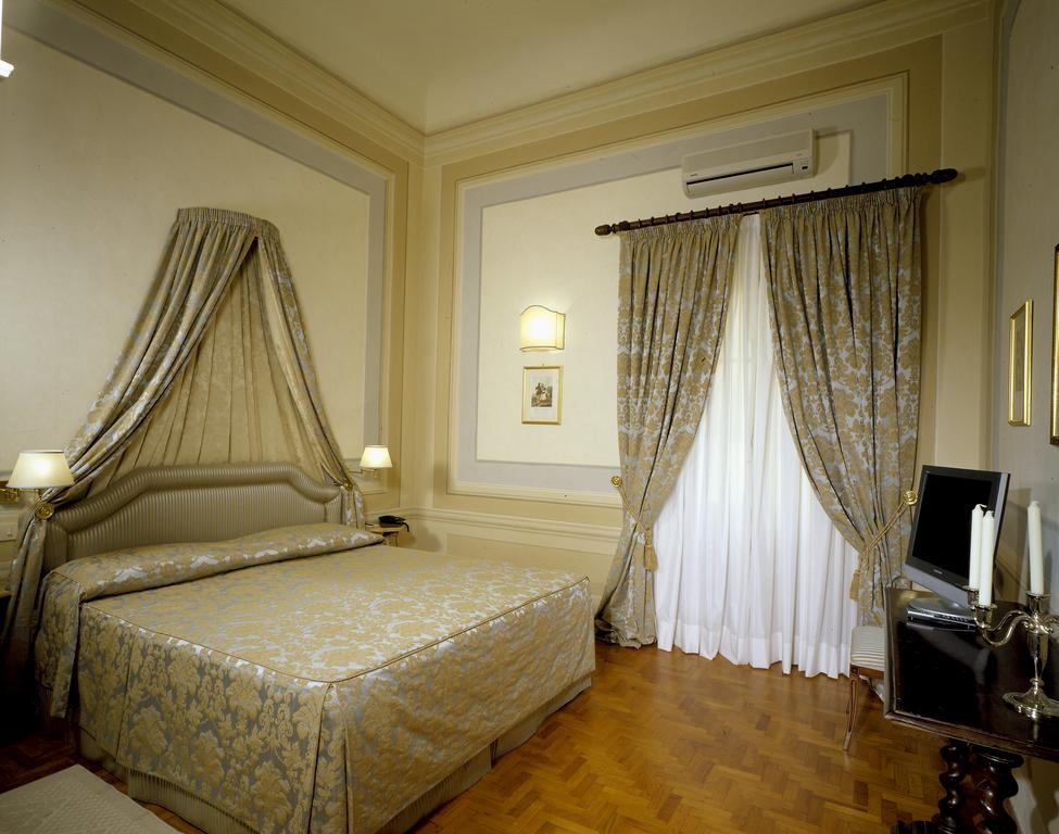 Palazzo Niccolini Al Duomo Residenza D'Epoca Hotel Florenţa Cameră foto